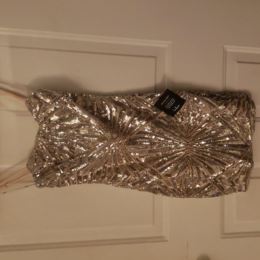 Mini sequin silver dress